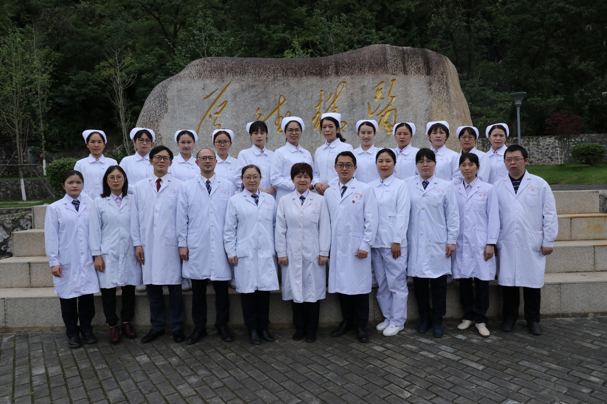 d9f84bc19d5fbf16d51ba86a943c00