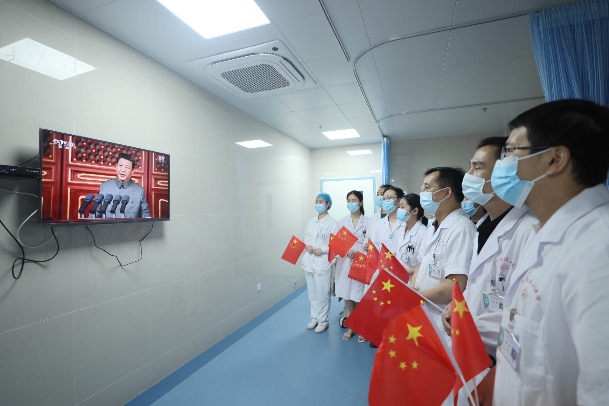 南溪山医院各党支部观看庆祝建党100周年大会直播(2)