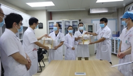 自治区南溪山医院开展医师节慰问活动