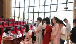 健康送进校园   老师得到“实惠”