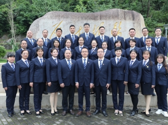 广西壮族自治区南溪山医院检验科集体照