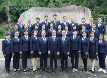 广西壮族自治区南溪山医院检验科集体照