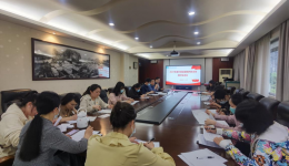 联系工作找不足，直面批评求进步