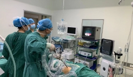 “碎石航母”引领 泌尿外科结石手术微创新时代