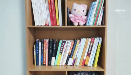 病房搭起读书角  “彩虹之家”满书香