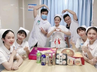 医师与护士的日常生活