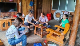 亲切关怀送温暖  同心共筑中国梦