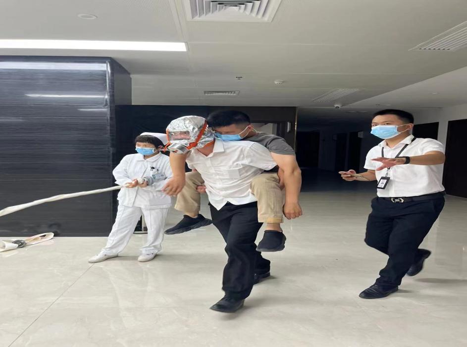 fd2f436f10d4a336c118bc255f1ab29