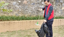 自治区南溪山医院党支部开展学雷锋植树活动