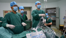 自治区南溪山医院“钥匙孔”微创手术祛除患者颈肩疼痛顽疾