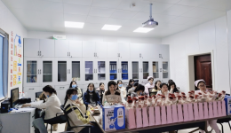 自治区南溪山医院儿科举办读书分享会庆祝护士节