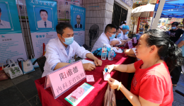 广西区南溪山医院医学专家走基层送健康