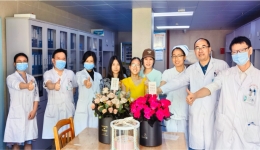 “医”路前行助成长 桃李芬芳谢师恩