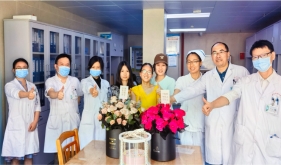 “医”路前行助成长 桃李芬芳谢师恩
