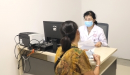 一站式诊疗服务 南溪山医院知名专家门诊让患者“少跑腿”