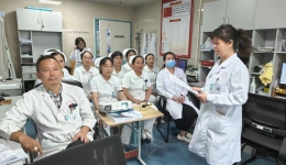 廉洁从业，树立正确人生观 ——内科第十三党支部举行主题党日活动