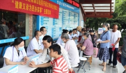 送温暖  促健康 南溪山医院开展“服务百姓健康行动”义诊活动