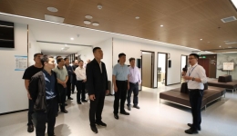 玉林市卫生健康系统考察组到南溪山医院参观交流