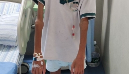 少年罹患“绿色癌症” 医患齐心奉献爱心