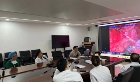 自治区南溪山医院秦诚教授受邀参加机器人结直肠NOSES手术周