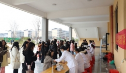 南溪山医院送健康活动走进桂林信息工程职业学院