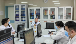 专家零距离——黄智芬教授莅临中医科指导查房