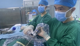 医术高超，致力于神经外科领域探索的先行者 ——陈慧溪副主任医师成功完成桂北地区首例神经内镜下幕下小脑上入路松果体区肿瘤切除术