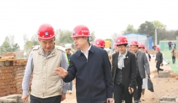 市政协领导调研组参加南溪山医院雁山院区项目推进会