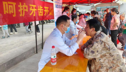 广西壮族自治区南溪山医院第一党支部、第三党支部联合举行“全国爱鼻日”义诊活动