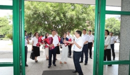 越南高平省卫生代表团到南溪山医院访问交流