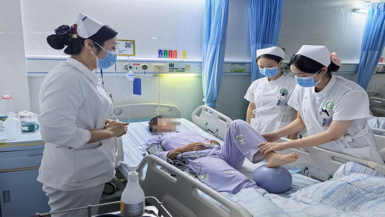 7df214adb1250861ac1146060f75121