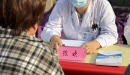 自治区南溪山医院党支部联合全州县人民医院开展“联合国糖尿病日”义诊活动