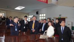 越南地方外事旅游团到广西壮族自治区南溪山医院参访交流