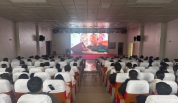 自治区南溪山医院举办纪录片《南溪河畔Ⅱ》观影会