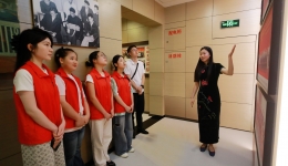 桂林理工大学公共管理学院赴自治区南溪山医院开展参观交流活动