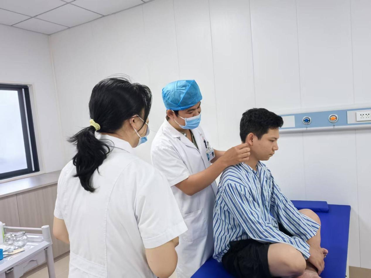 14a970f584ee68cb3cf0383e658ddaf