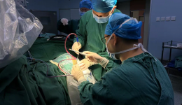 头痛背后藏“定时炸弹” 南溪山医院机器人精准“拆弹”保平安