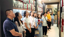自治区南溪山医院医技第一党支部医师节参观院史馆及廉政教育活动