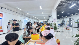 走进各校园      为健康护航