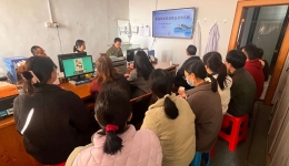 自治区南溪山医院医技第六党支部开展“党建联学聚合力，药学交融启新程”主题党日活动