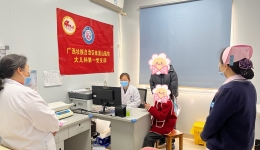 别让“早发育”偷孩子身高！自治区南溪山医院大儿科第一党支部义诊拆误区