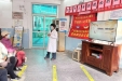 自治区南溪山医院医技第四、第八党支部 联合义诊进社区，健康服务暖人心