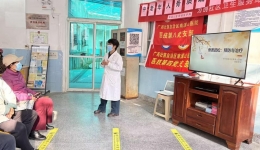 自治区南溪山医院医技第四、第八党支部 联合义诊进社区，健康服务暖人心